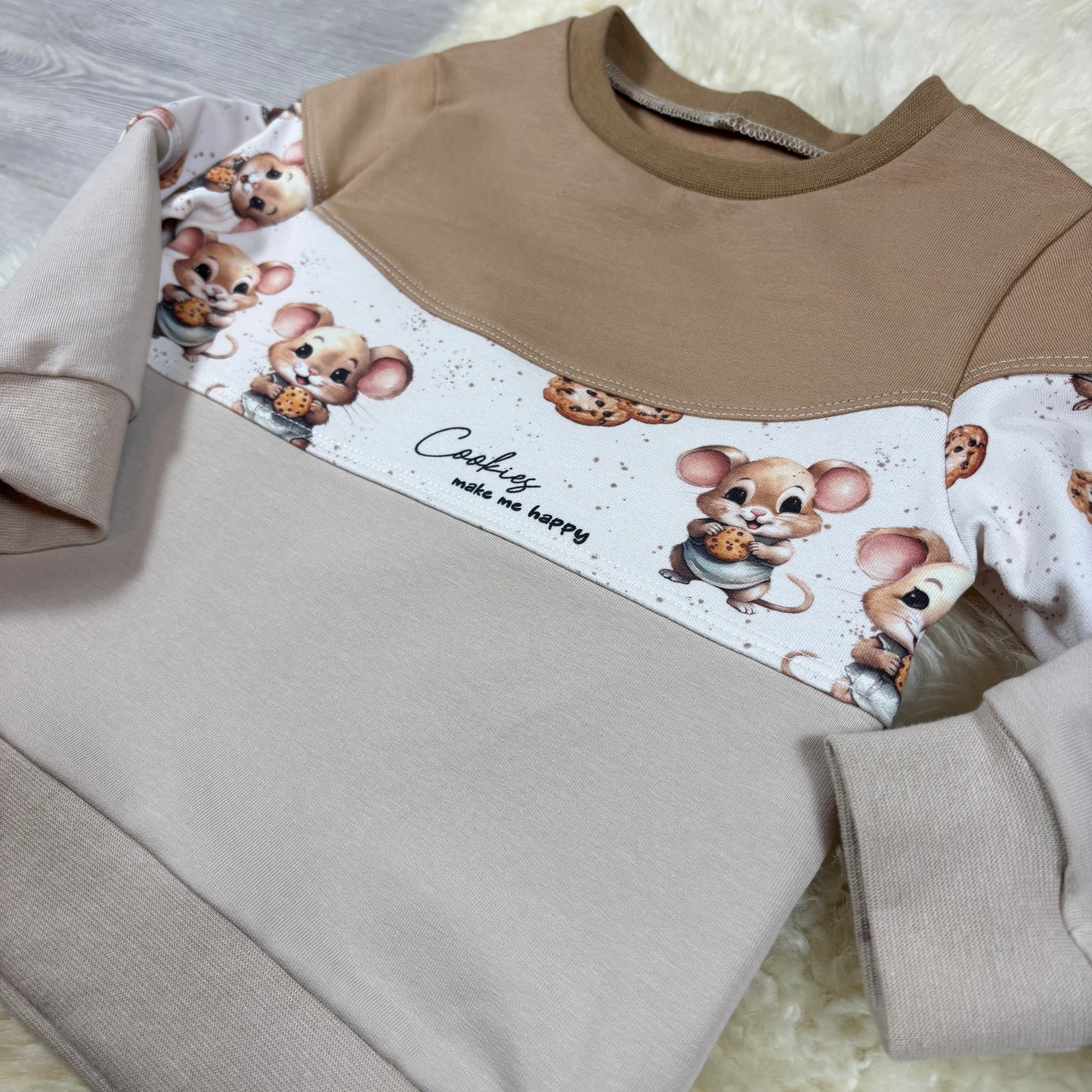 Pullover mit Teilungen