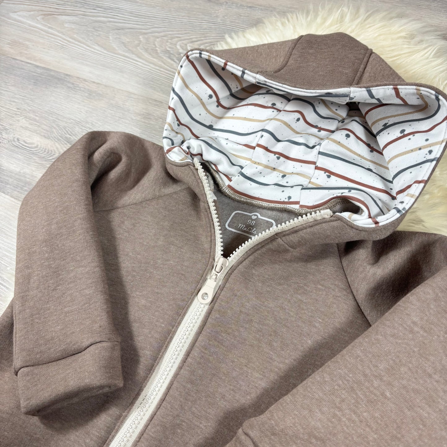 Bestickte Sweatjacke Dinoduo