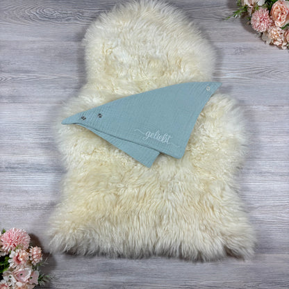 Besticktes Halstuch "geliebt"