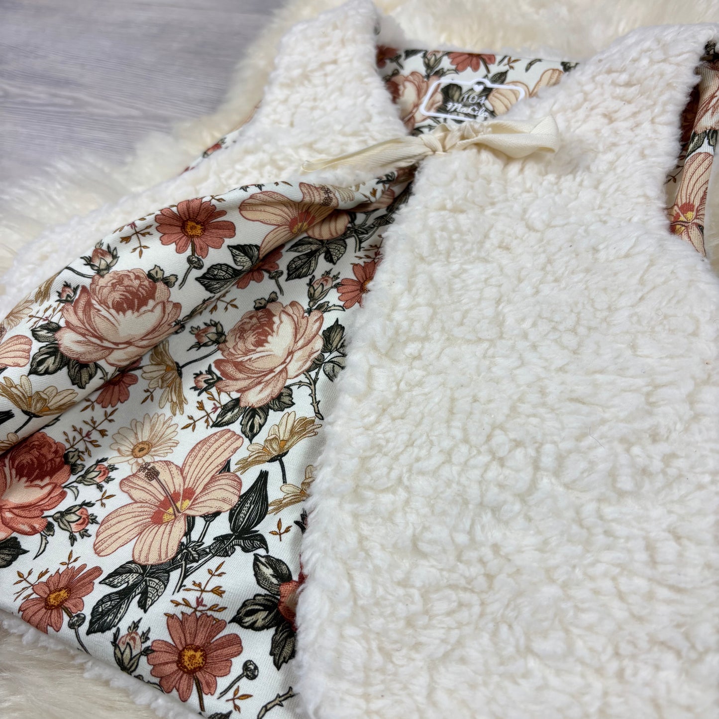Weste gefüttert mit Blumenjersey
