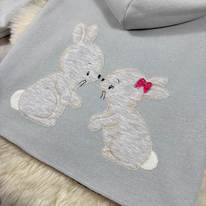 Sweatjacke mit Häschenpaar